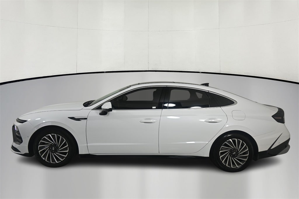 Thumbnail: 2024 Hyundai Sonata - 4