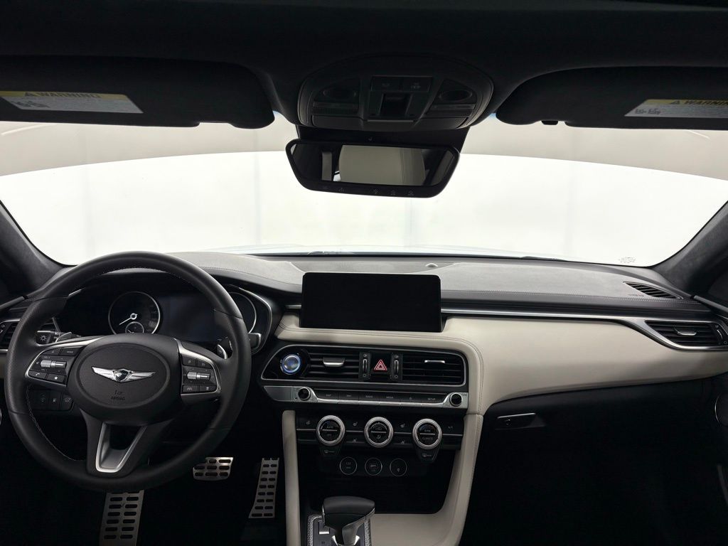 Thumbnail: 2023 Genesis G70 - 21