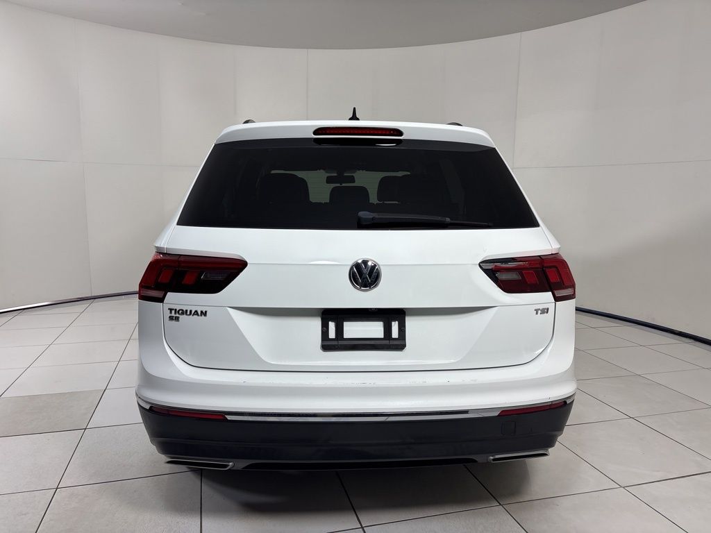 Thumbnail: 2018 Volkswagen Tiguan - 4