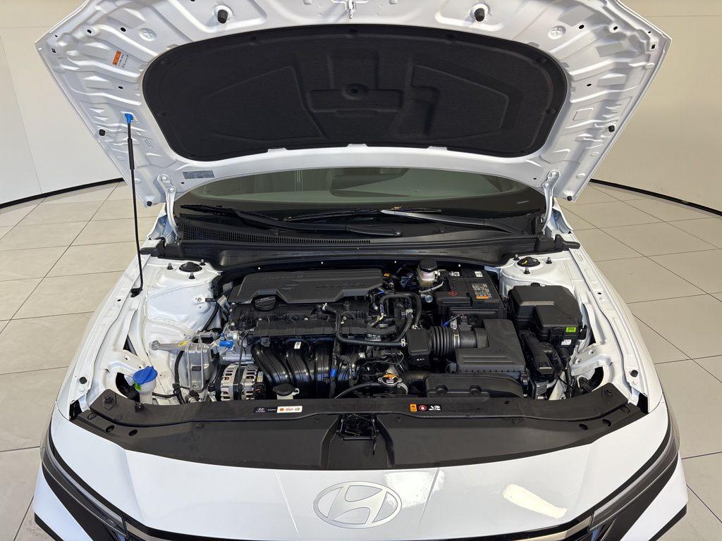 Thumbnail: 2026 Hyundai Elantra - 11