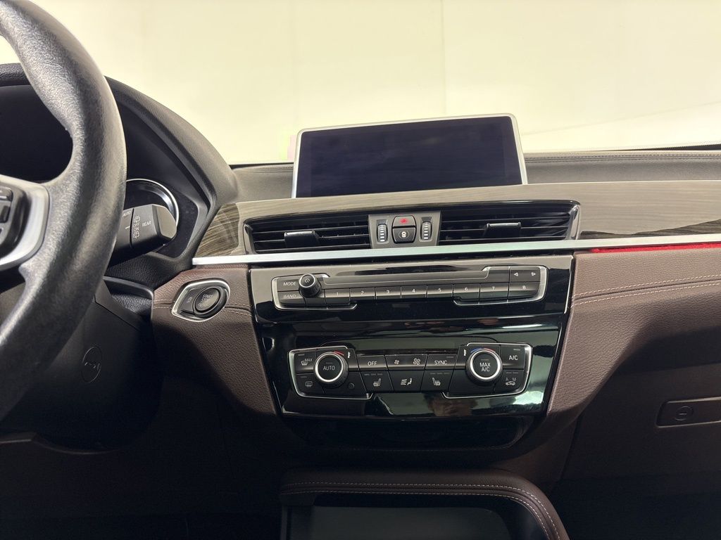 Thumbnail: 2021 BMW X1 - 26