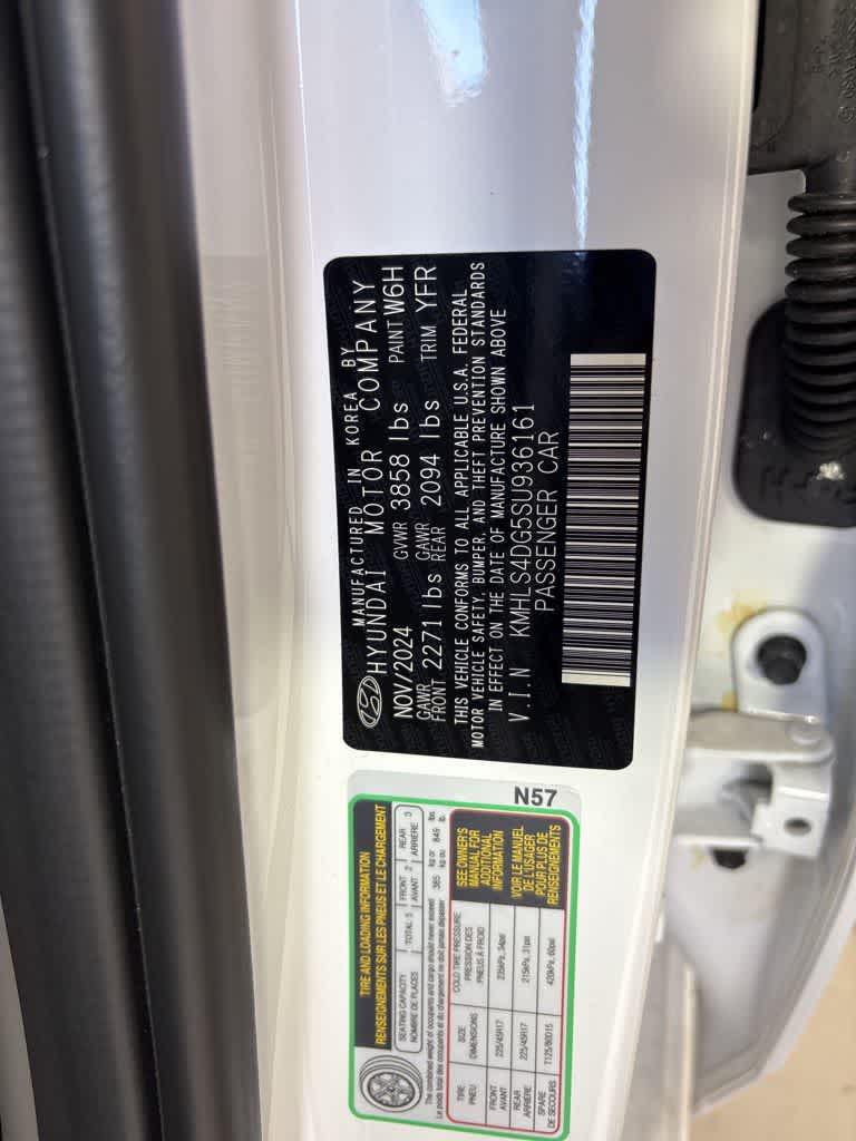 Thumbnail: 2025 Hyundai Elantra - 10