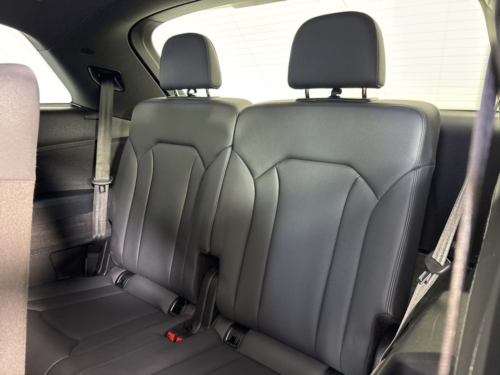 Thumbnail: 2021 Audi Q7 - 18