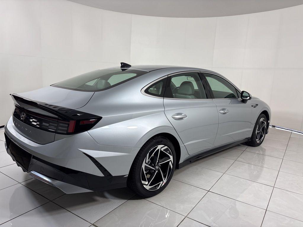 Thumbnail: 2026 Hyundai Sonata - 5