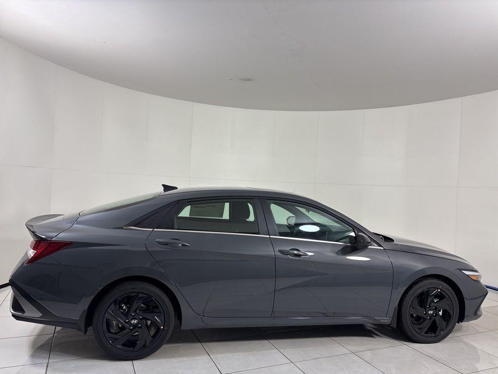 Thumbnail: 2026 Hyundai Elantra - 6