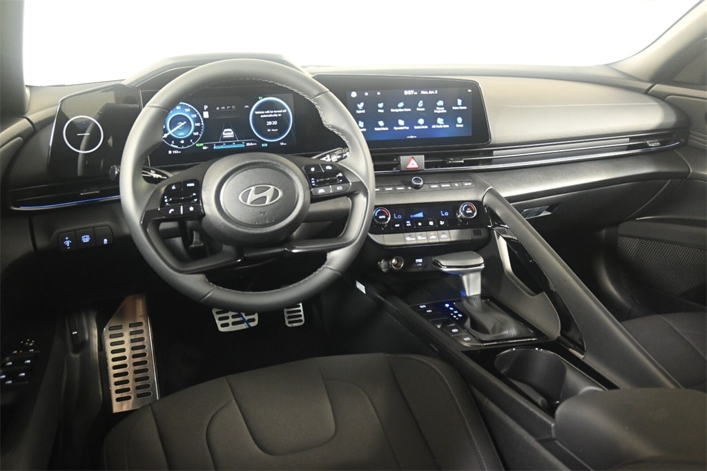 Thumbnail: 2025 Hyundai Elantra - 11