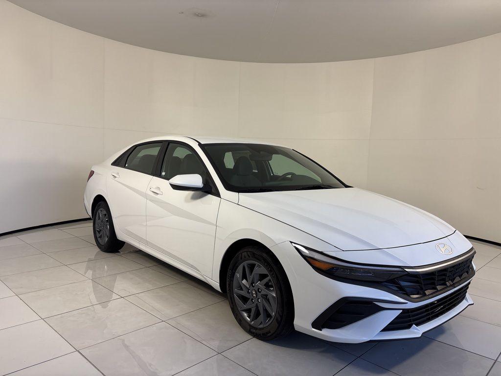 Thumbnail: 2025 Hyundai Elantra - 7