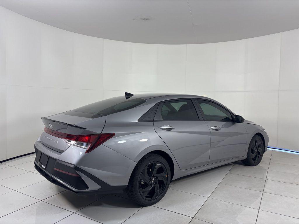 Thumbnail: 2026 Hyundai Elantra - 5