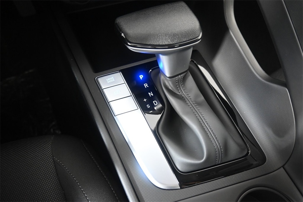 Thumbnail: 2025 Hyundai Elantra - 21