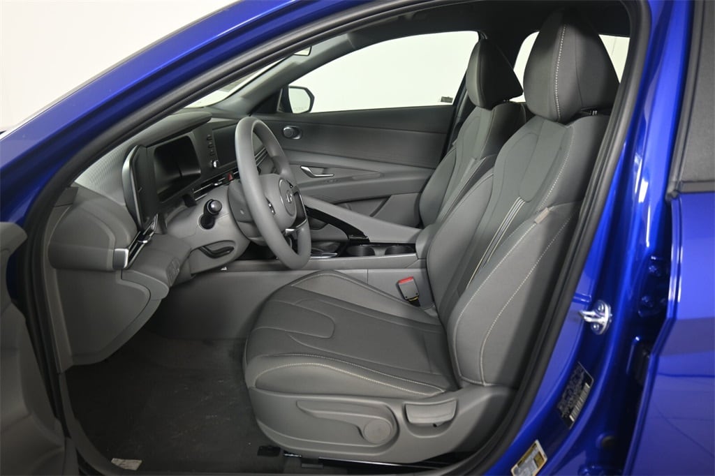 Thumbnail: 2025 Hyundai Elantra - 12