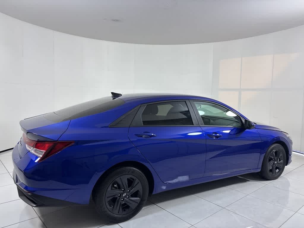 Thumbnail: 2023 Hyundai Elantra - 5