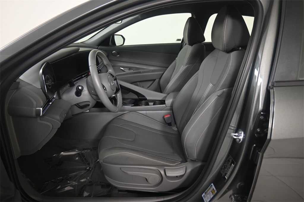 Thumbnail: 2025 Hyundai Elantra - 12