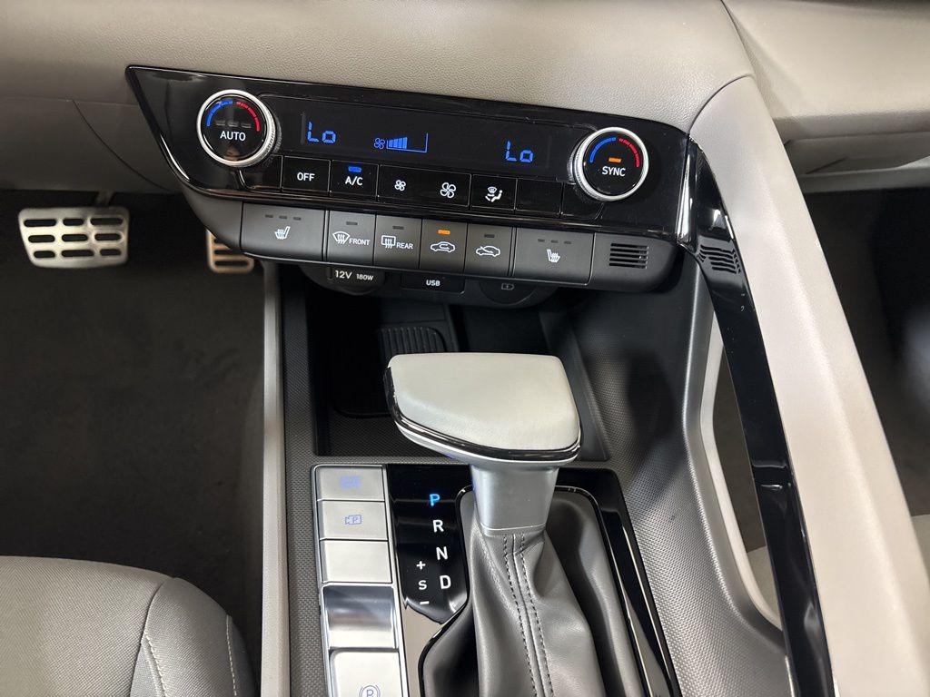 Thumbnail: 2026 Hyundai Elantra - 28