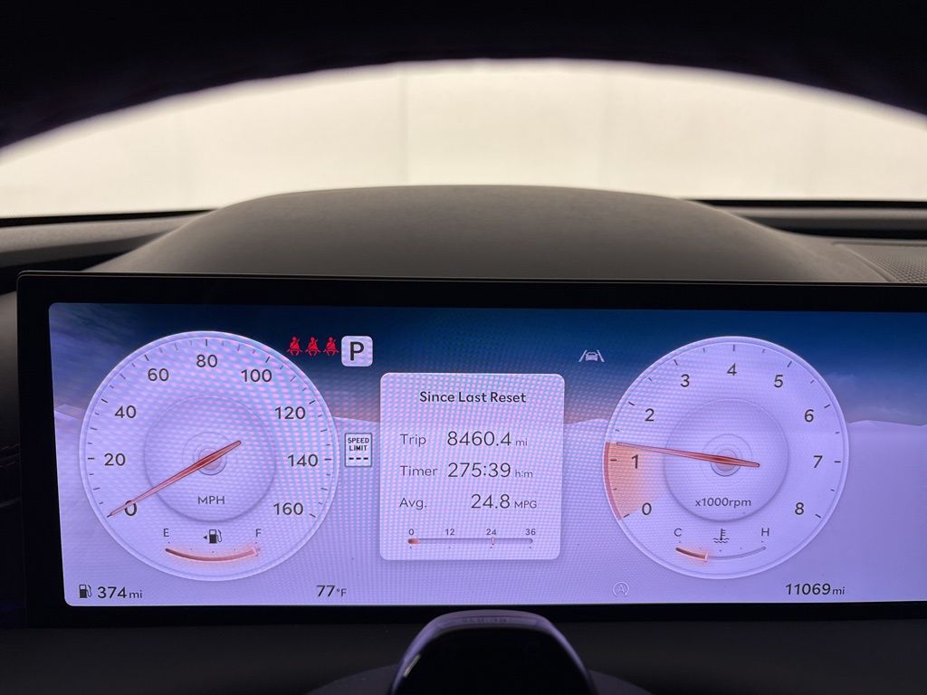 Thumbnail: 2025 Genesis G80 - 31