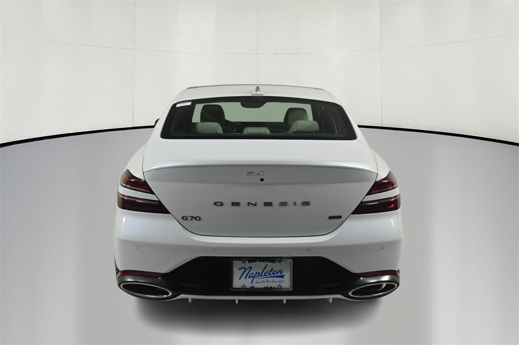 Thumbnail: 2025 Genesis G70 - 6