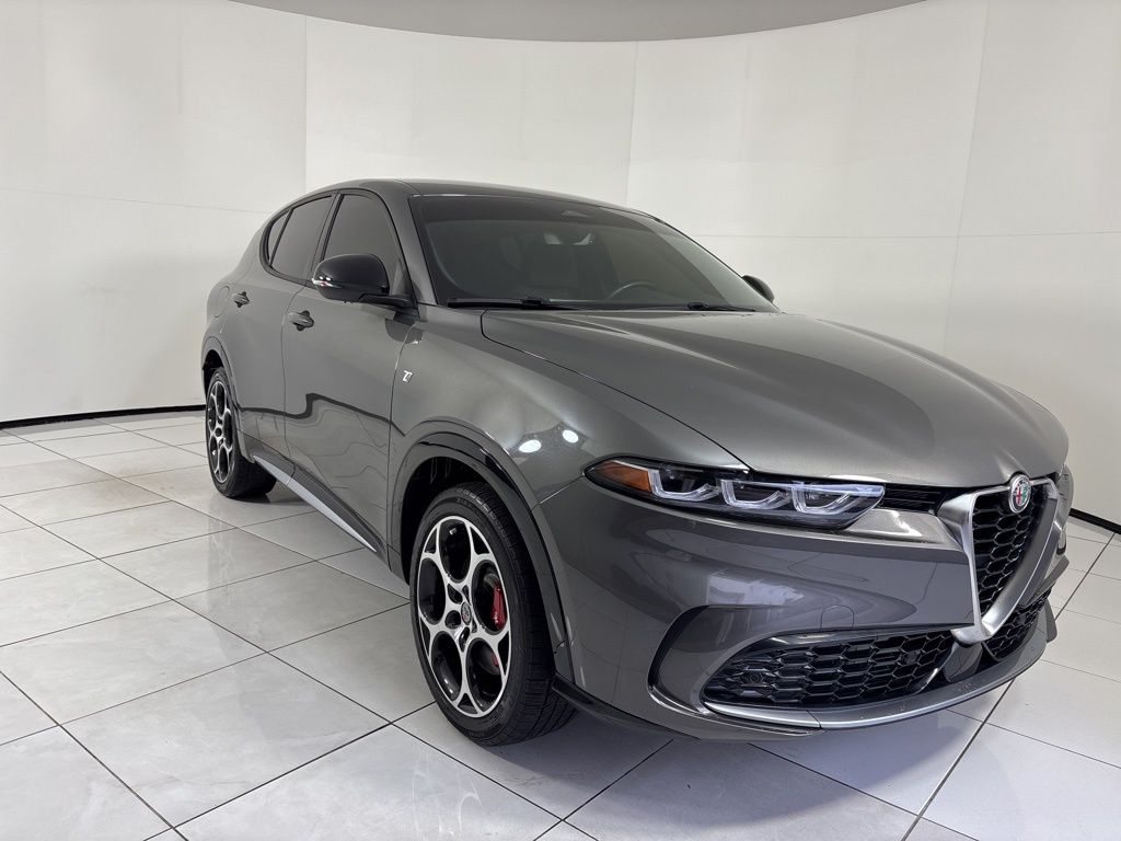 Thumbnail: 2024 Alfa Romeo Tonale - 7