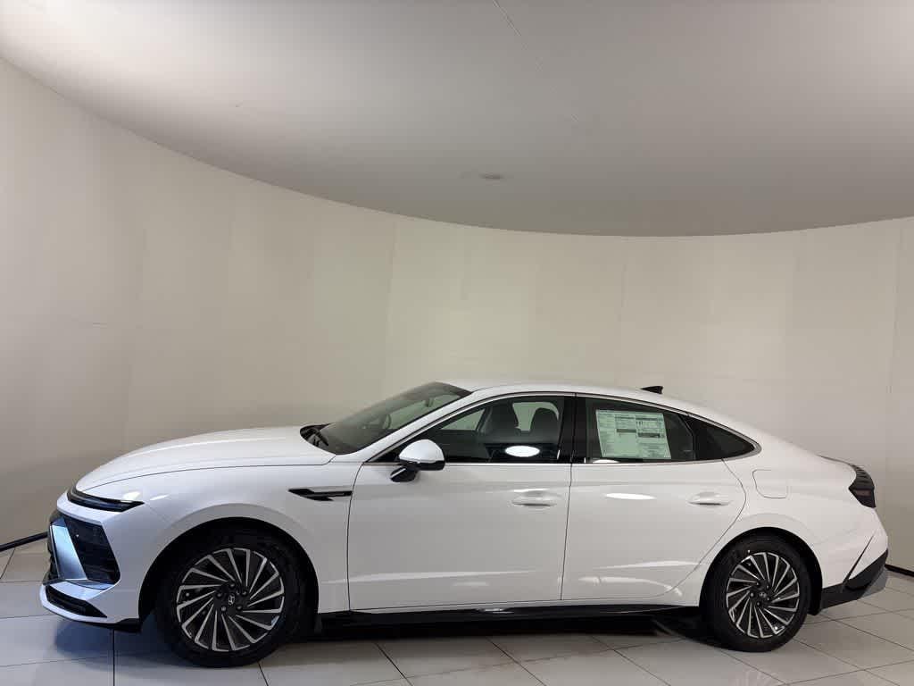 Thumbnail: 2025 Hyundai Sonata - 2