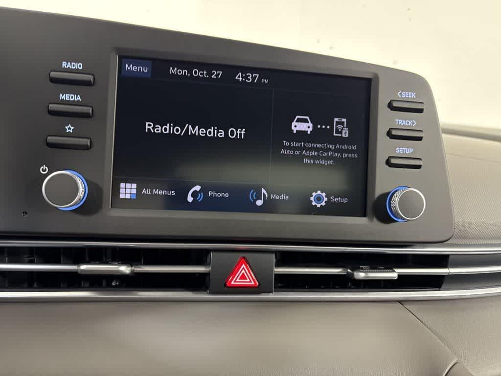 Thumbnail: 2025 Hyundai Elantra - 24