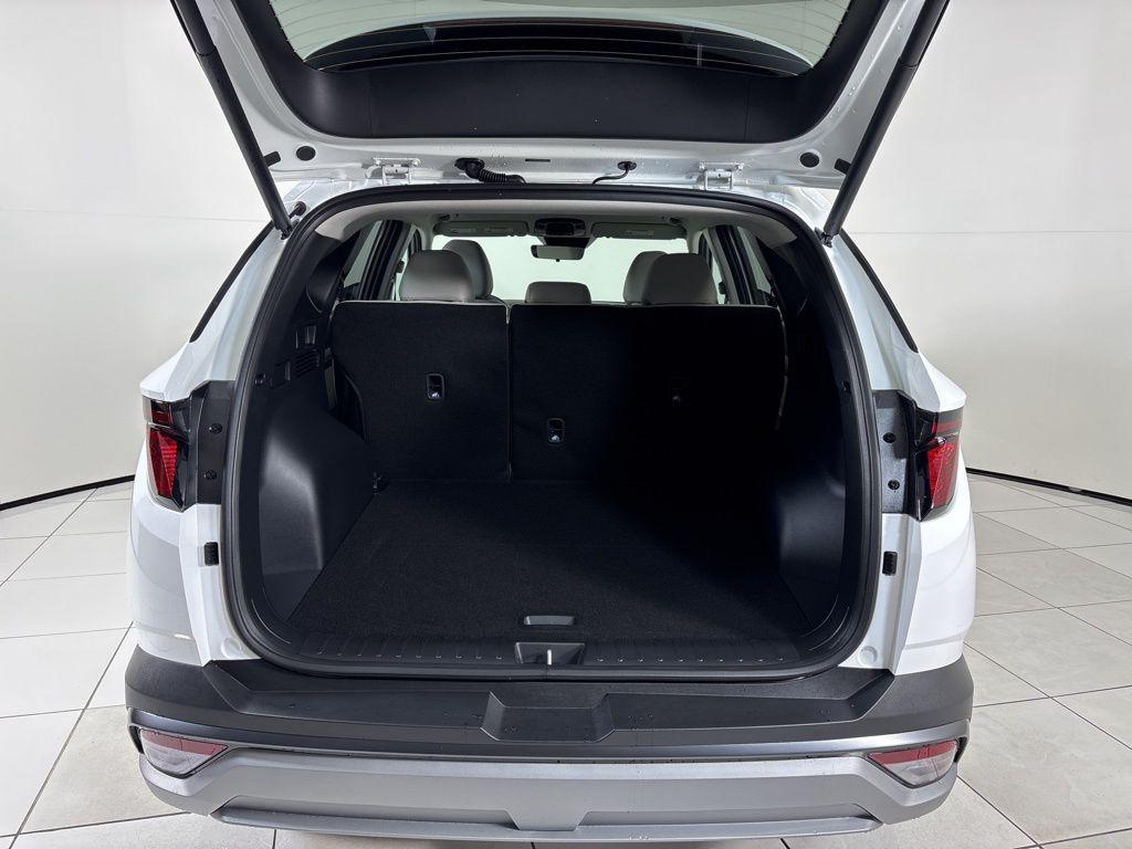 Thumbnail: 2026 Hyundai Tucson - 24