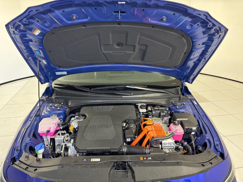 Thumbnail: 2025 Hyundai Elantra - 11