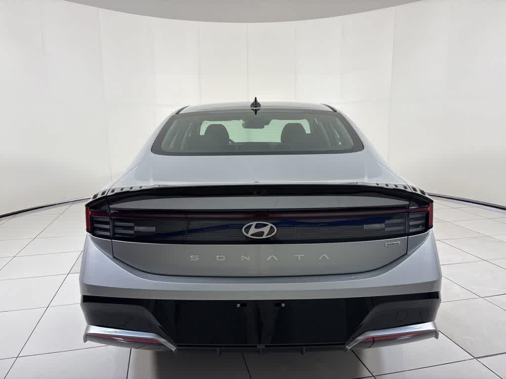 New 2025 Hyundai Sonata Hybrid SEL Sedan