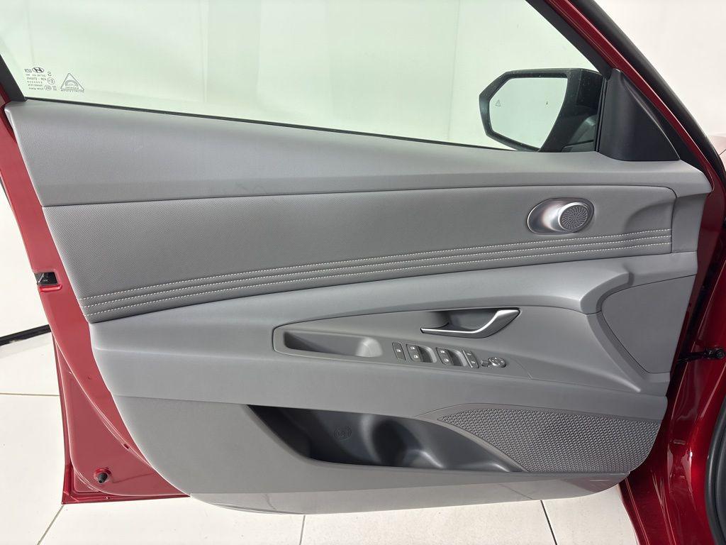 Thumbnail: 2026 Hyundai Elantra - 16