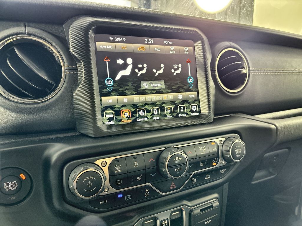 2022 Jeep Wrangler Unlimited High Altitude 4XE - Photo 17