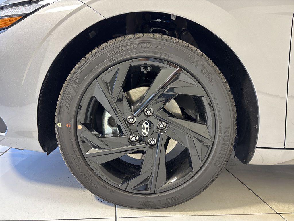 Thumbnail: 2026 Hyundai Elantra - 9