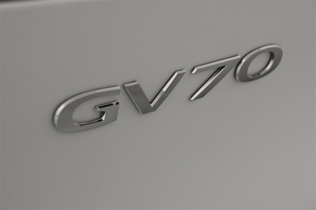 Thumbnail: 2026 Genesis GV70 - 8