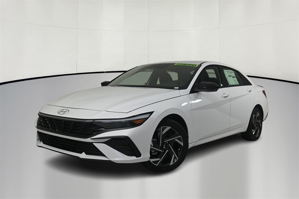 Thumbnail: 2025 Hyundai Elantra - 3