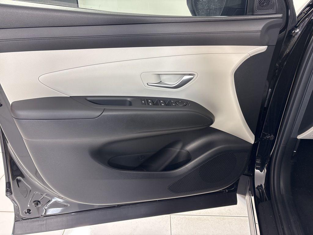 Thumbnail: 2026 Hyundai Tucson - 16