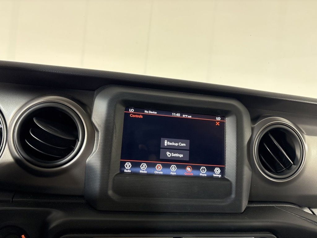 Thumbnail: 2021 Jeep Wrangler - 23