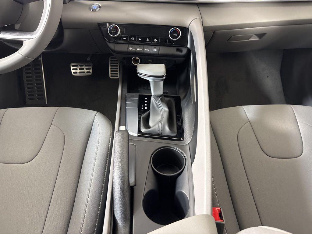 Thumbnail: 2026 Hyundai Elantra - 21