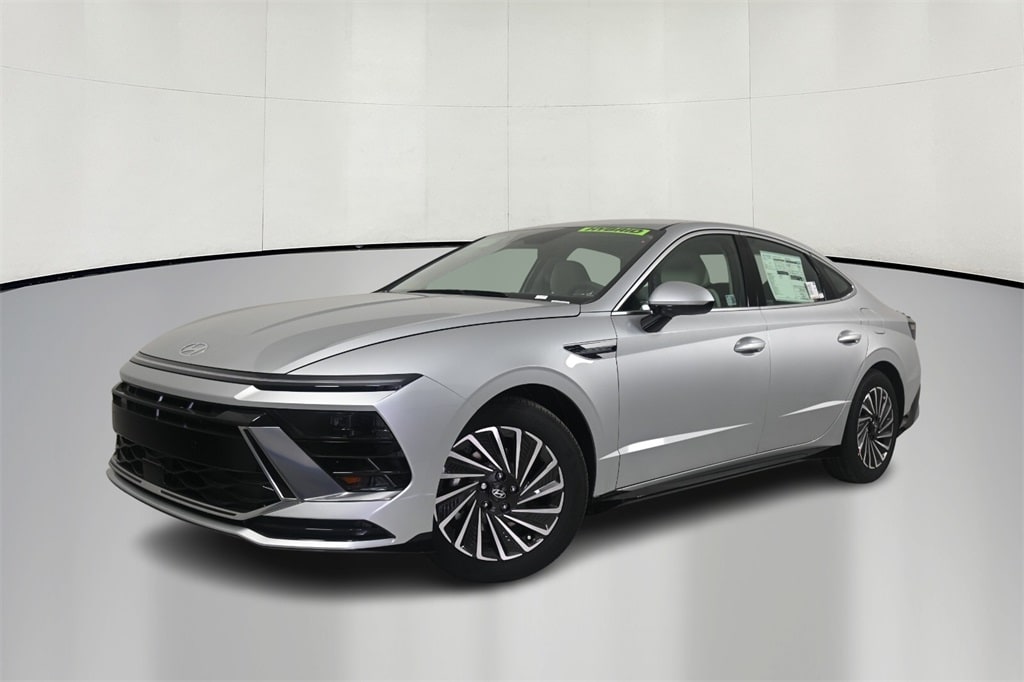 Thumbnail: 2025 Hyundai Sonata - 3