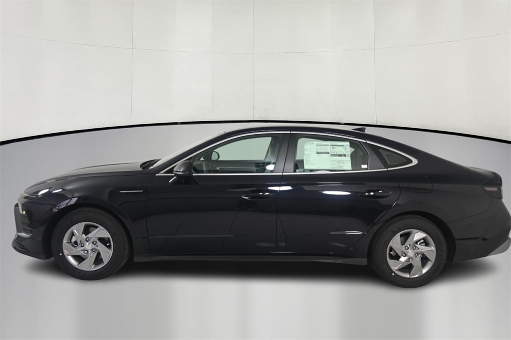 Thumbnail: 2025 Hyundai Sonata - 4