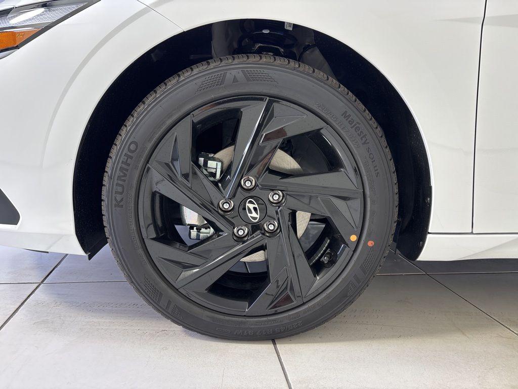 Thumbnail: 2026 Hyundai Elantra - 9