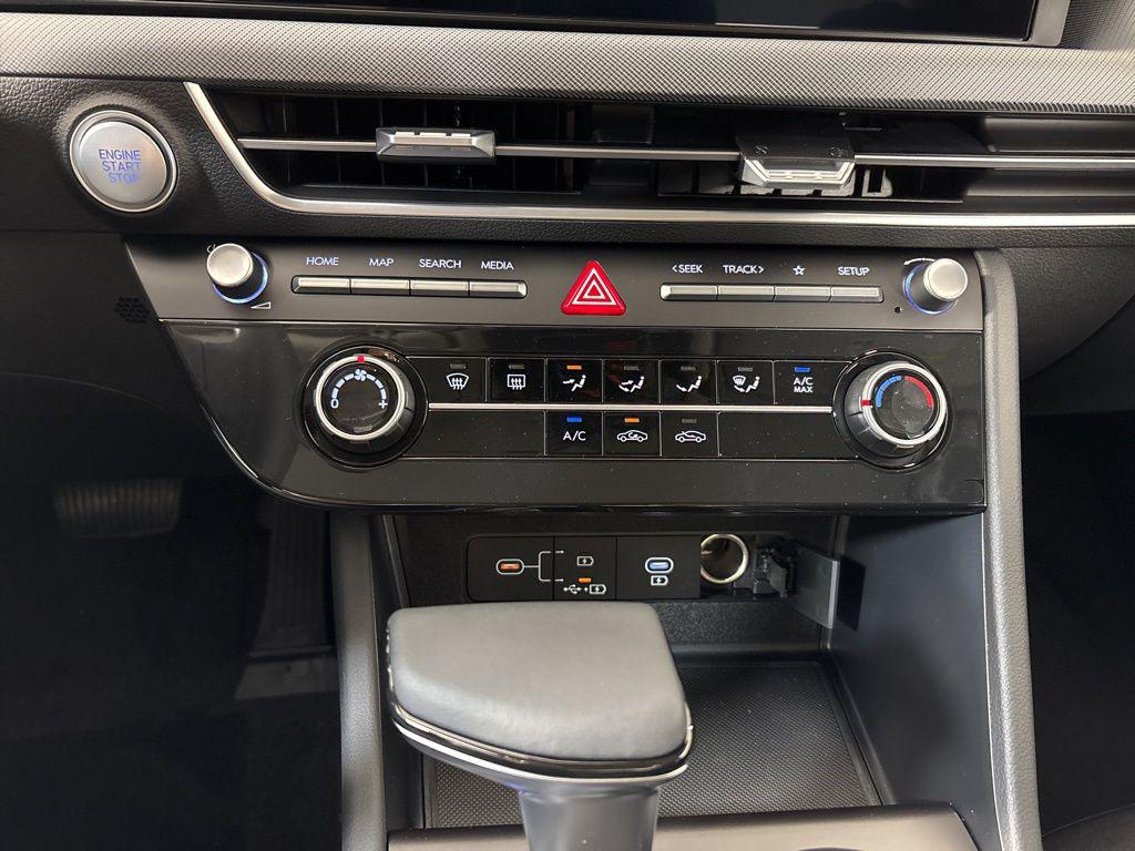 Thumbnail: 2026 Hyundai Sonata - 27