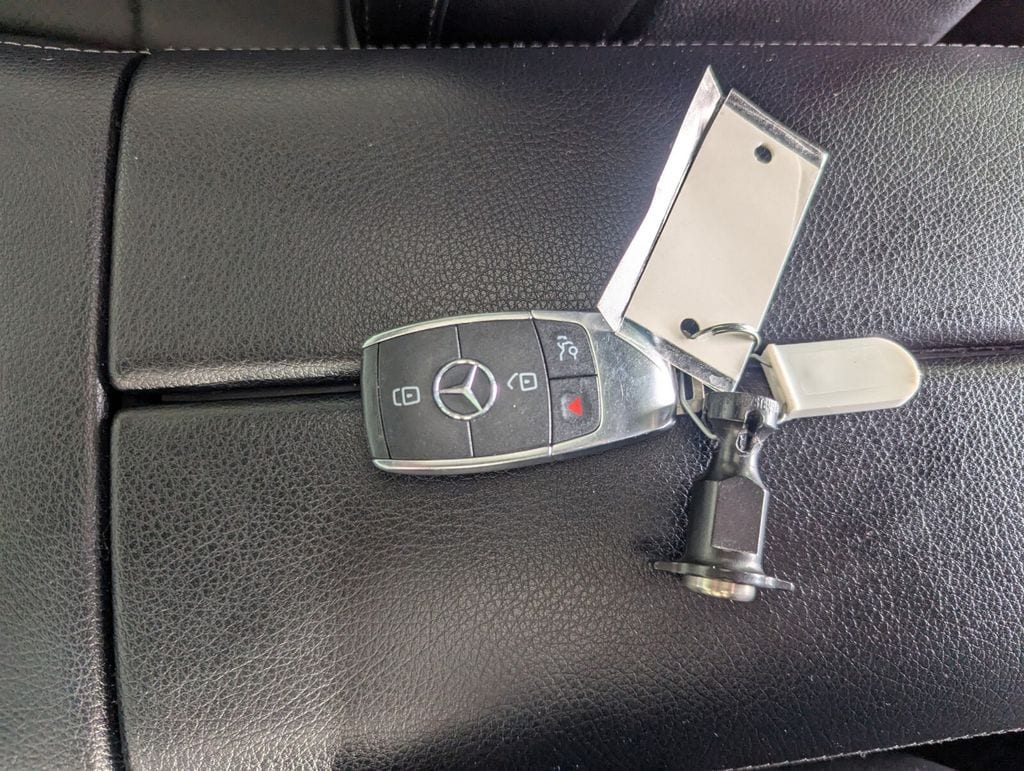 Thumbnail: 2021 Mercedes-Benz GLS - 35