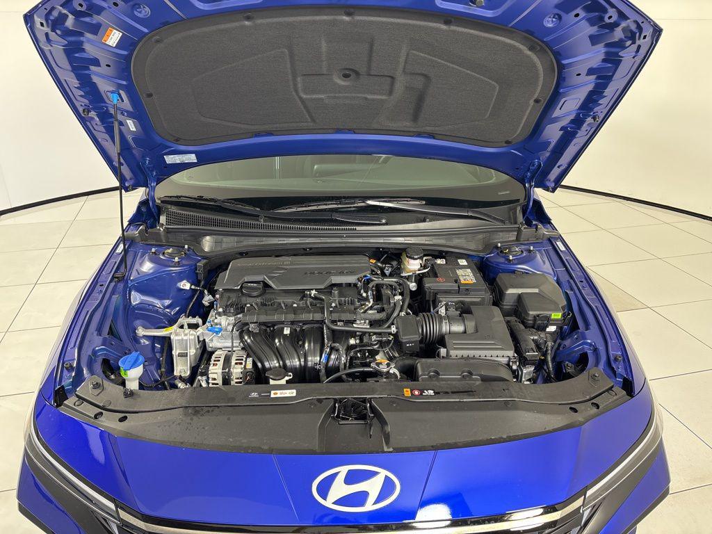 Thumbnail: 2026 Hyundai Elantra - 11