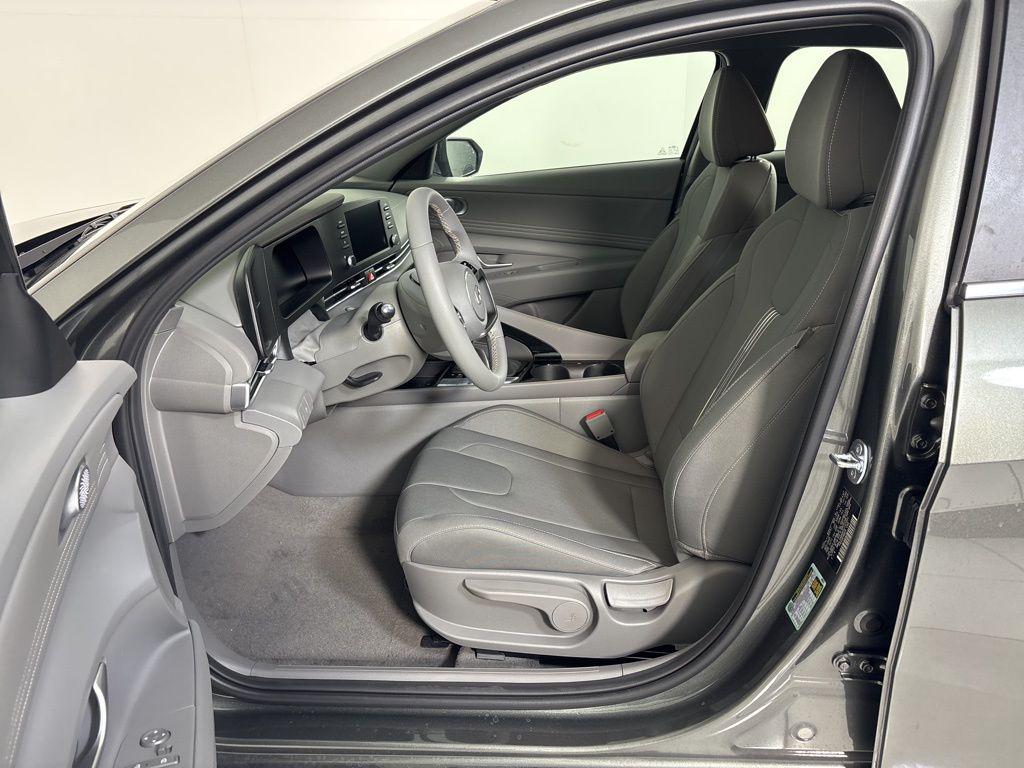 Thumbnail: 2026 Hyundai Elantra - 14