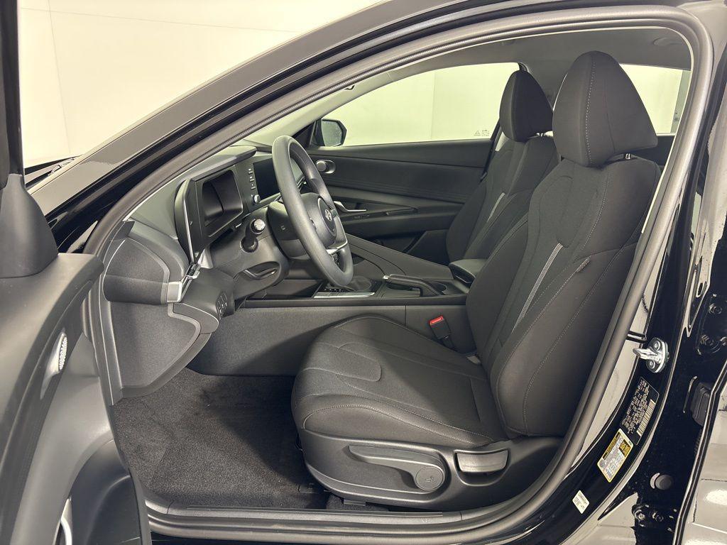 Thumbnail: 2026 Hyundai Elantra - 14