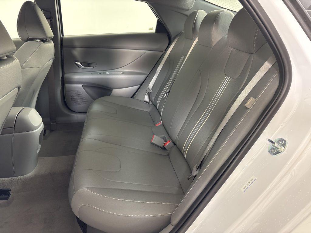 Thumbnail: 2025 Hyundai Elantra - 18