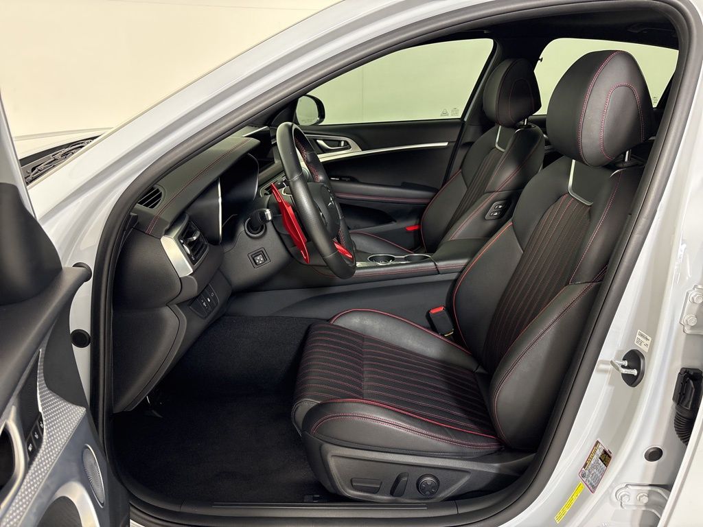 Thumbnail: 2023 Genesis G70 - 14