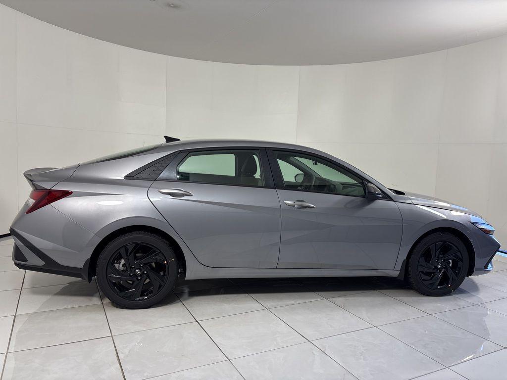 Thumbnail: 2026 Hyundai Elantra - 6