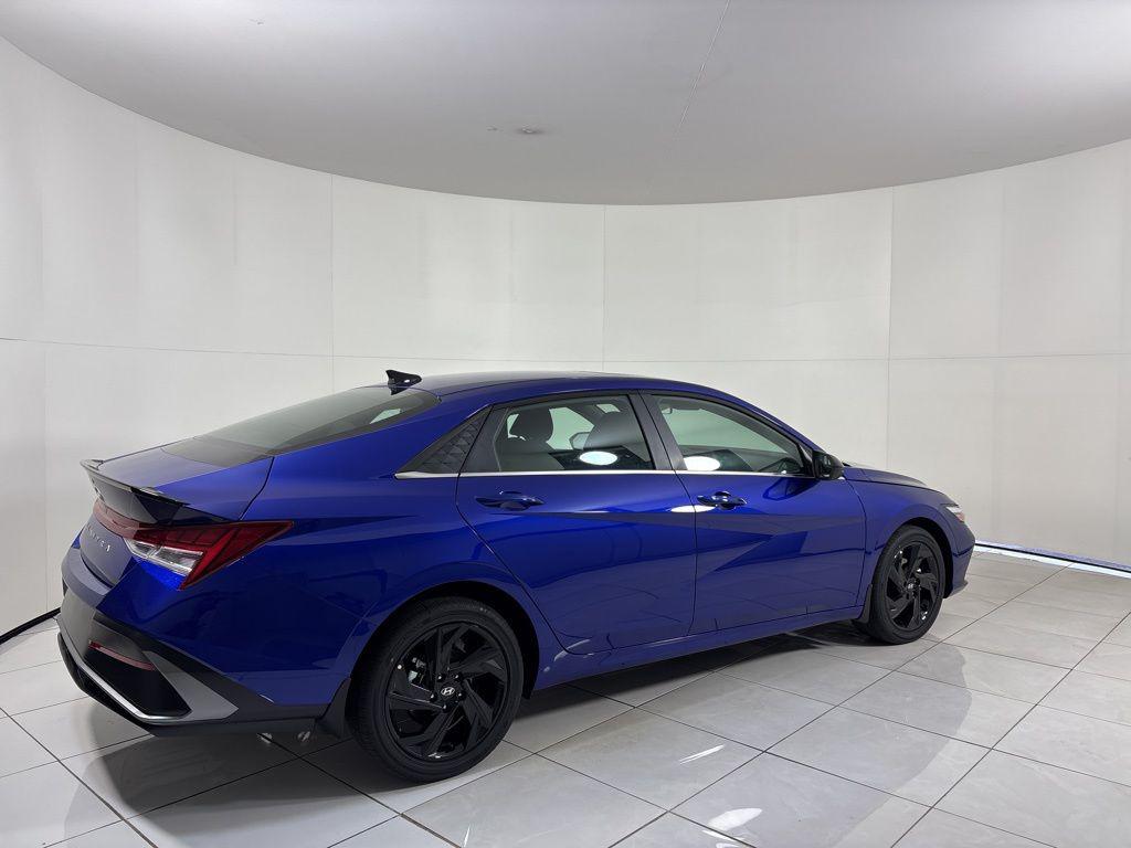Thumbnail: 2026 Hyundai Elantra - 5