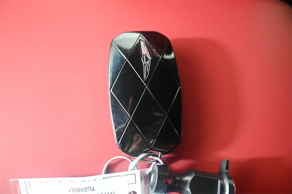 Thumbnail: 2026 Genesis GV70 - 25