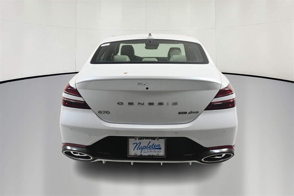 Thumbnail: 2025 Genesis G70 - 6