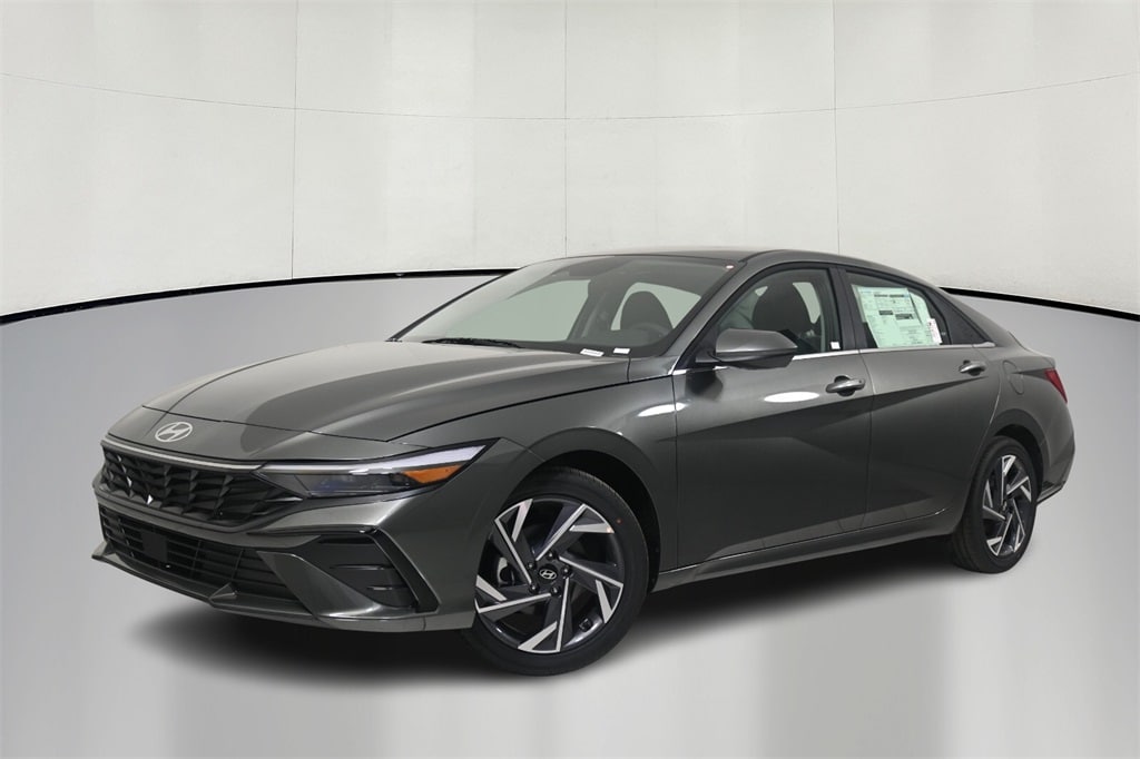 Thumbnail: 2025 Hyundai Elantra - 3