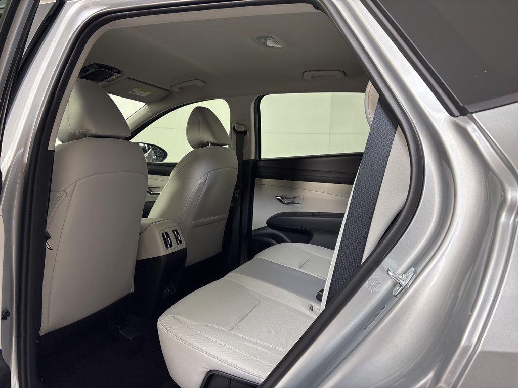 Thumbnail: 2026 Hyundai Tucson - 17