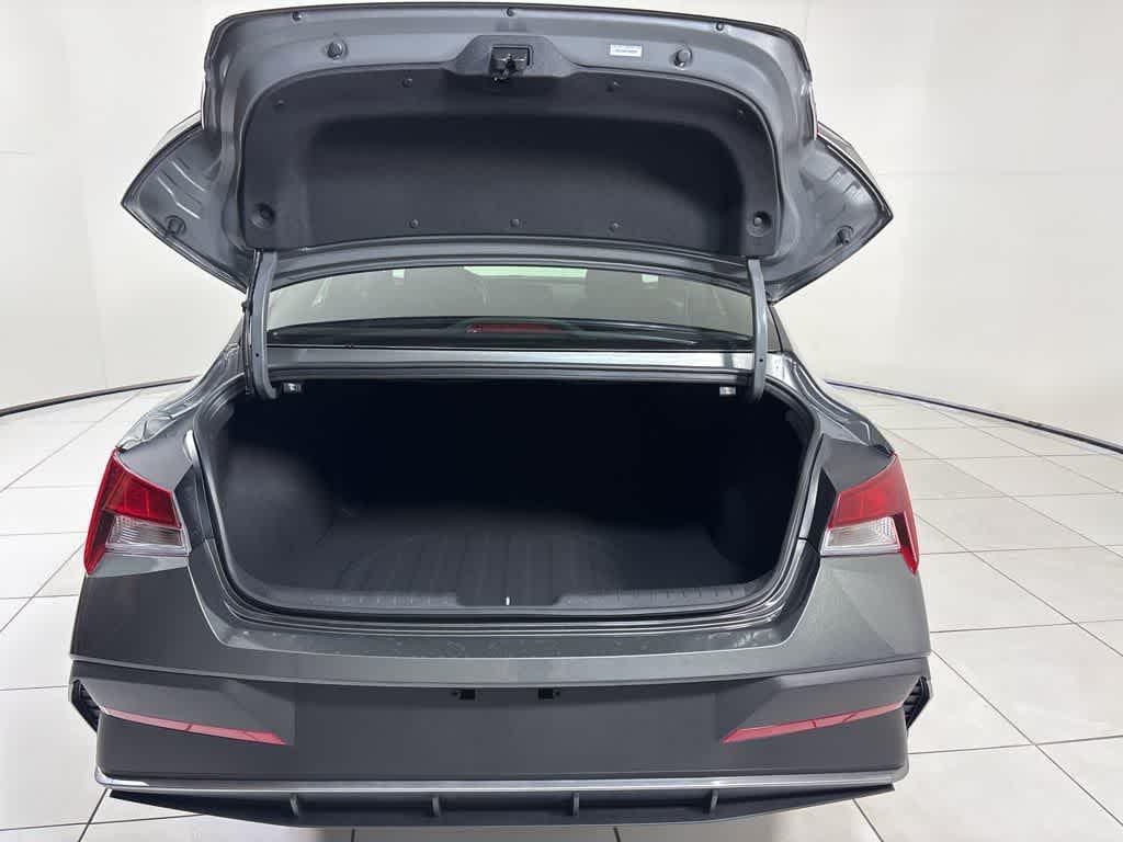 Thumbnail: 2026 Hyundai Elantra - 24